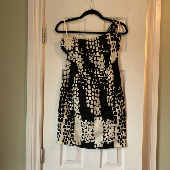 Vintage versus Versace dress - Picture 7 of 7